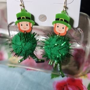 Happy Saint Patty's day! Earrings